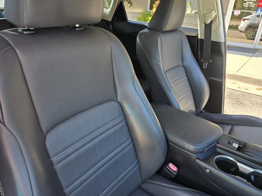 Lexus NX 200t FWD 4dr 2016
