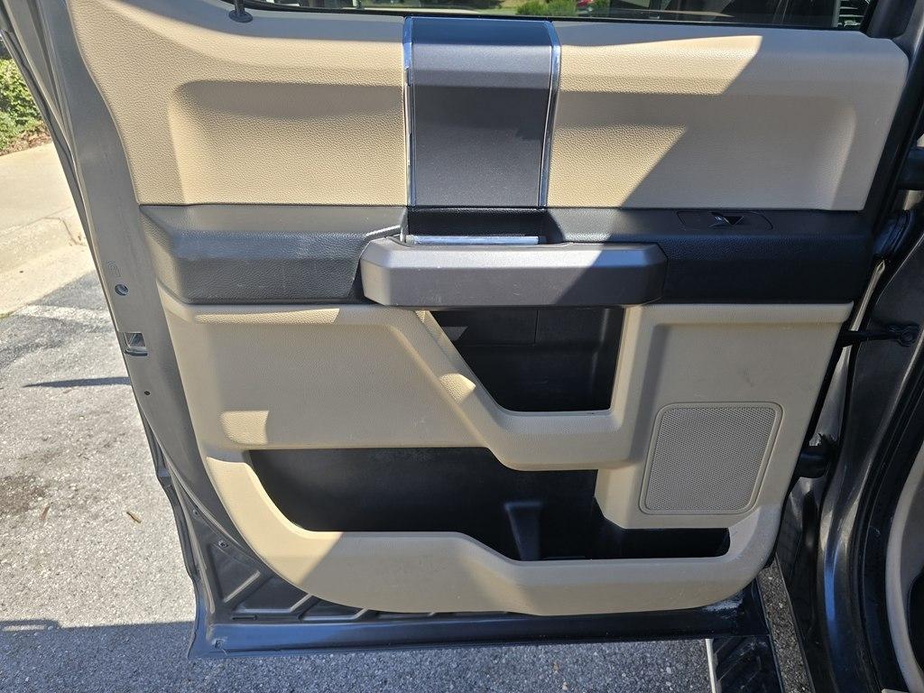 Ford F-150 photo 21