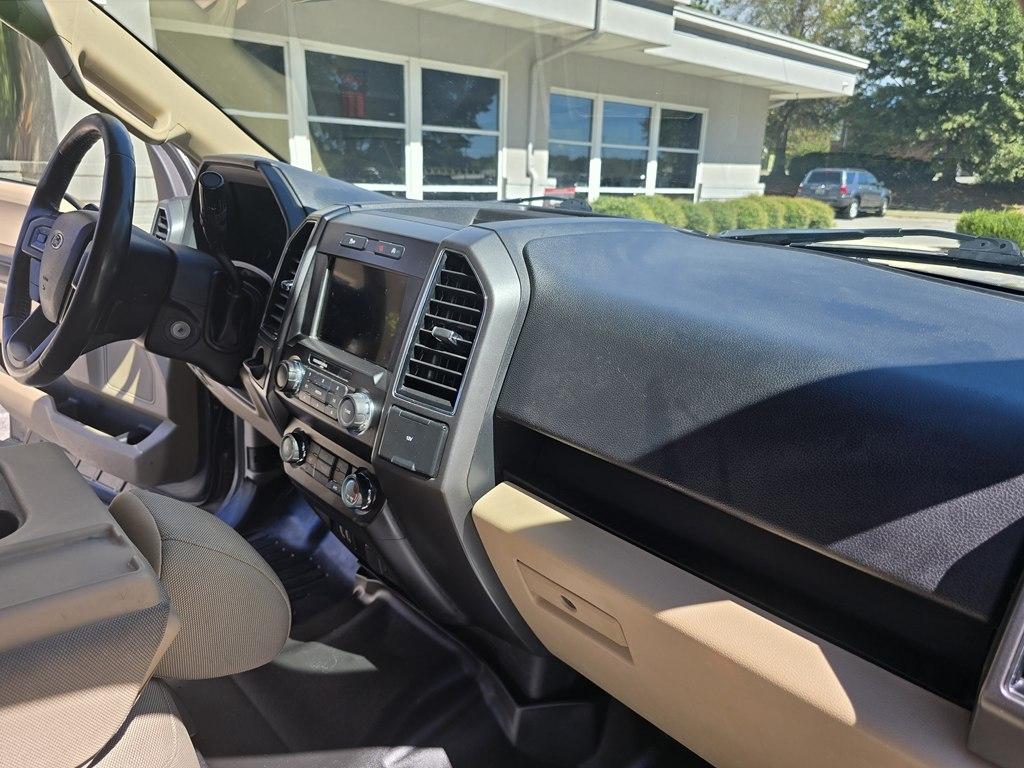 Ford F-150 photo 27