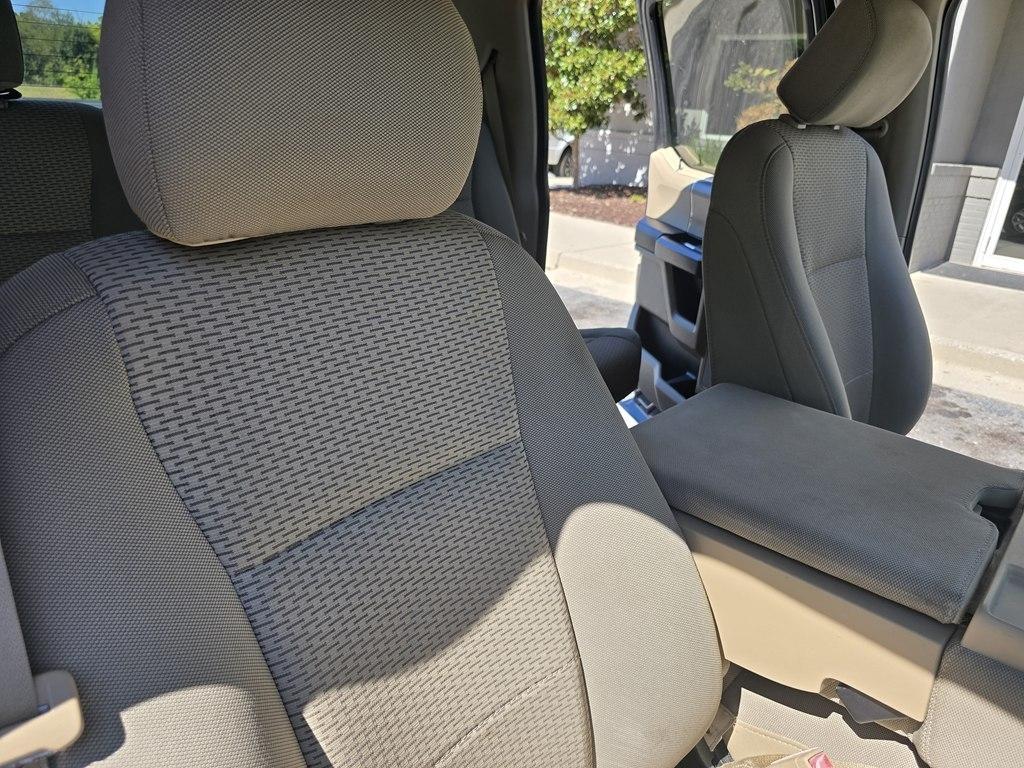 Ford F-150 photo 28