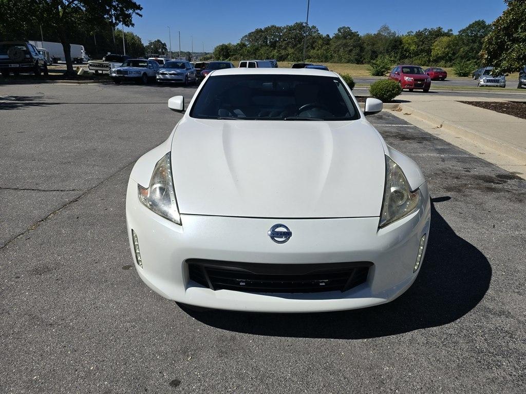 Nissan 370Z photo 4