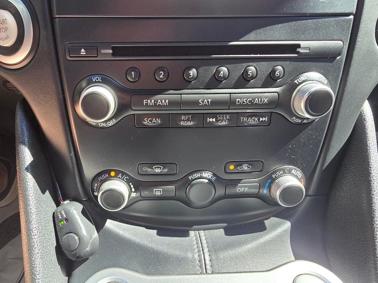 Nissan 370Z 2dr Cpe Auto Touring 2013