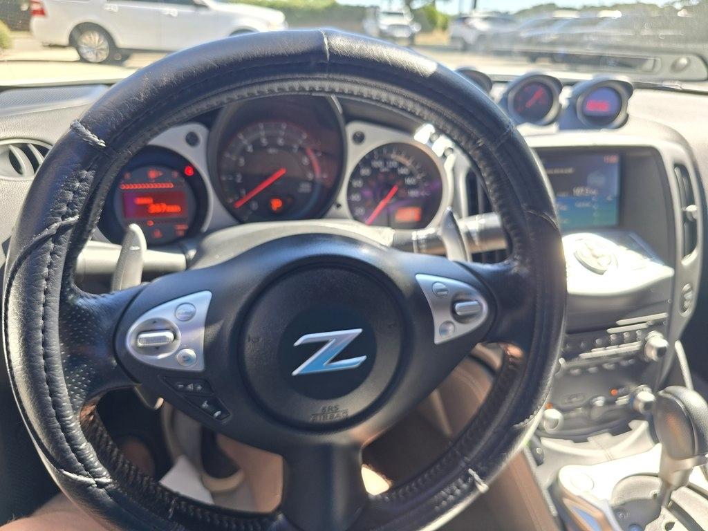 Nissan 370Z 2dr Cpe Auto Touring 2013