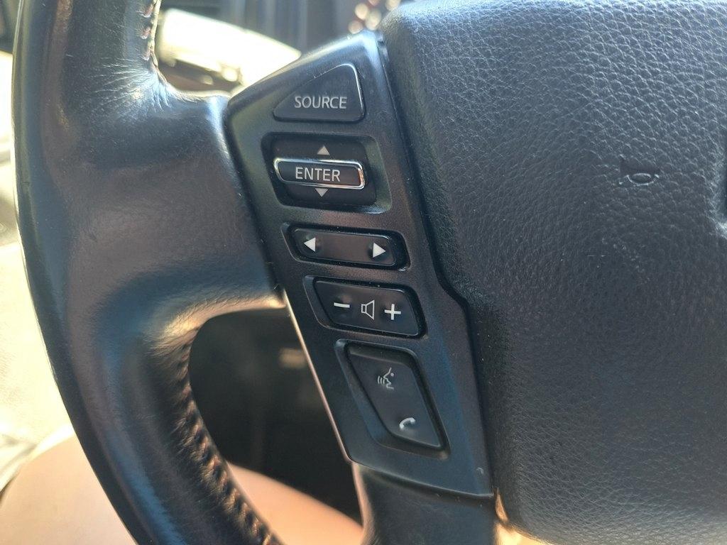 Nissan Titan photo 35