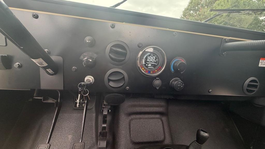 Mahindra ROXOR  2026