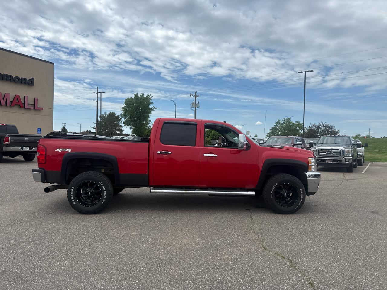 Chevrolet Silverado 2500HD LT Crew Cab 4WD 2013