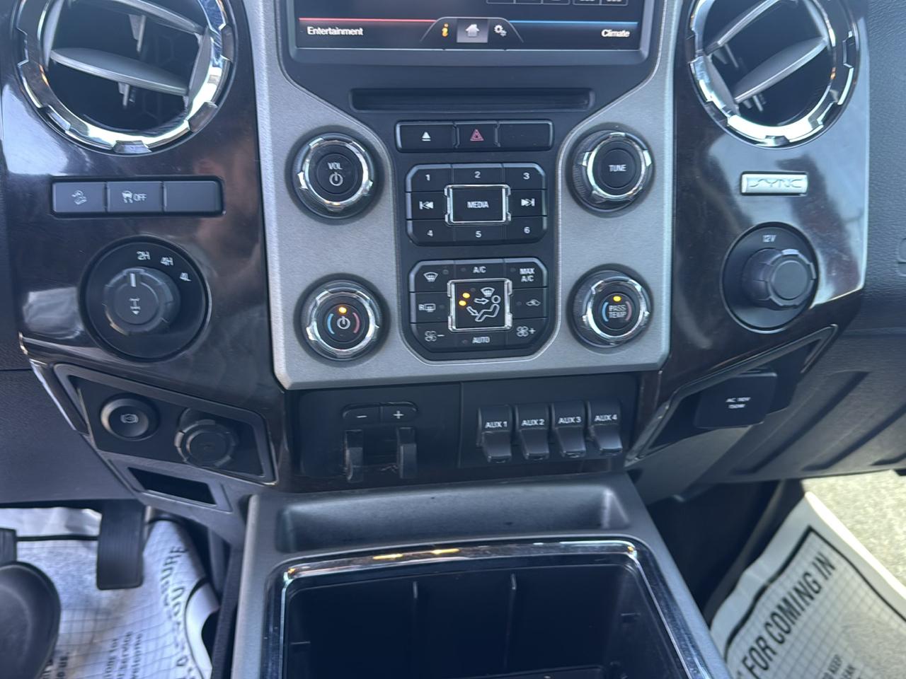 Ford F-250 SD Platinum Crew Cab 4WD 2016