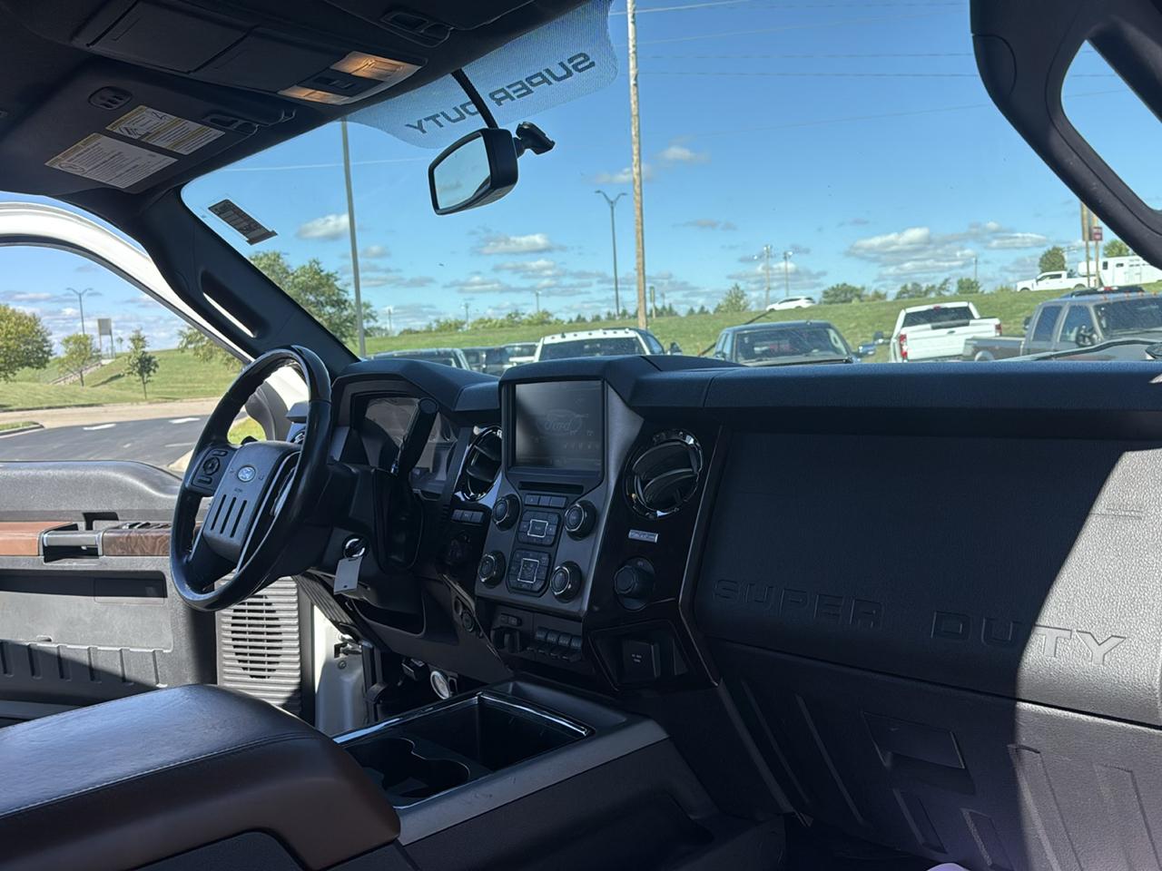 Ford F-250 SD Platinum Crew Cab 4WD 2016