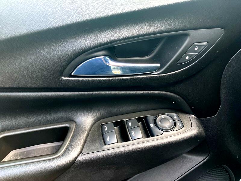 2021 Chevrolet Equinox LT photo 10