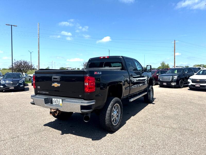 2016 Chevrolet Silverado 3500HD LT photo 4