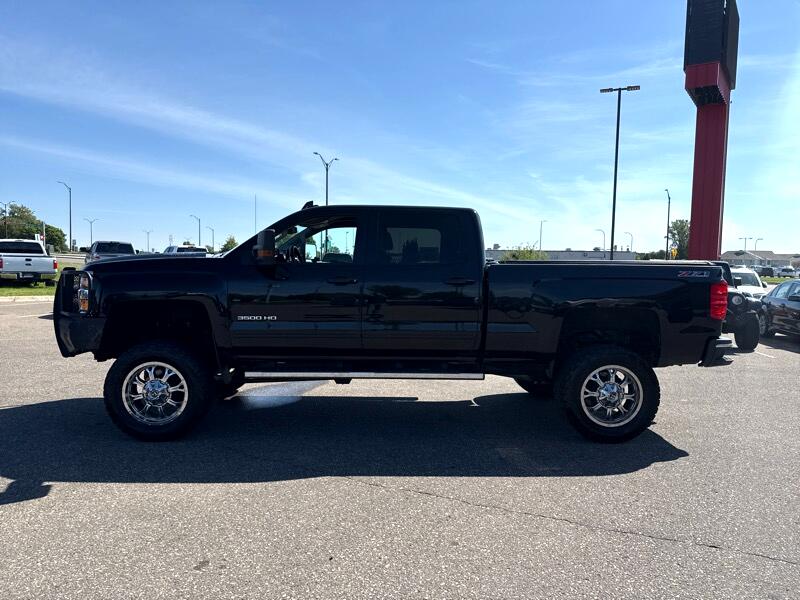 Chevrolet Silverado 3500HD LT Crew Cab 4WD 2016 Chevrolet Silverado 3500HD LT Crew Cab 4WD 2016