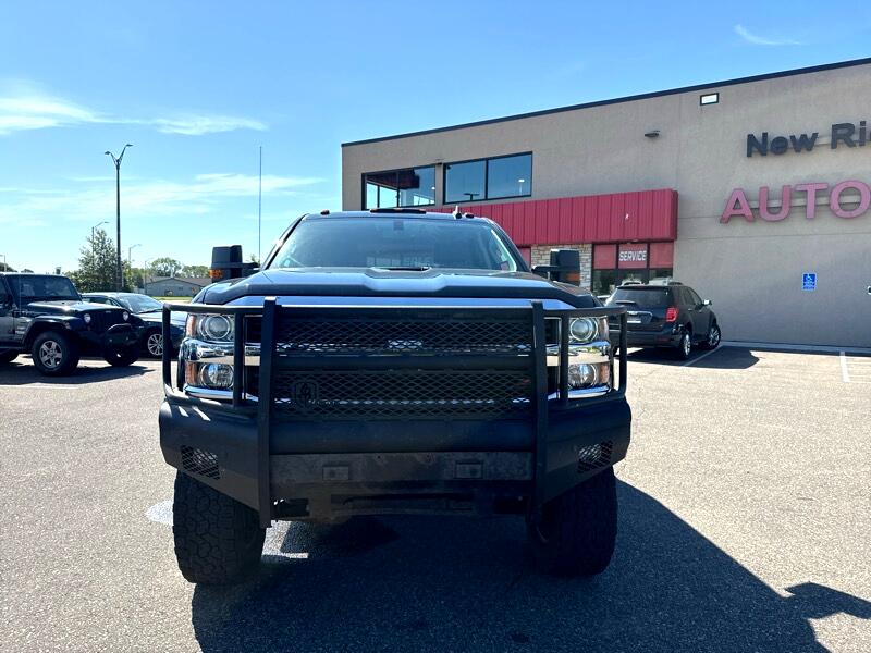 Chevrolet Silverado 3500HD LT Crew Cab 4WD 2016 Chevrolet Silverado 3500HD LT Crew Cab 4WD 2016