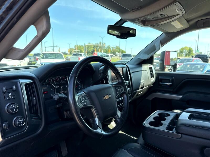 Chevrolet Silverado 3500HD LT Crew Cab 4WD 2016 Chevrolet Silverado 3500HD LT Crew Cab 4WD 2016