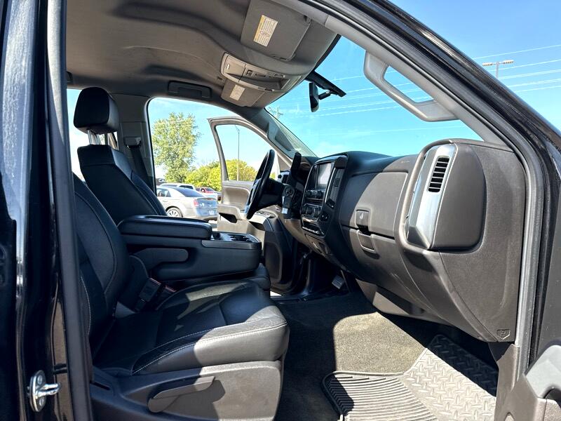 Chevrolet Silverado 3500HD LT Crew Cab 4WD 2016 Chevrolet Silverado 3500HD LT Crew Cab 4WD 2016