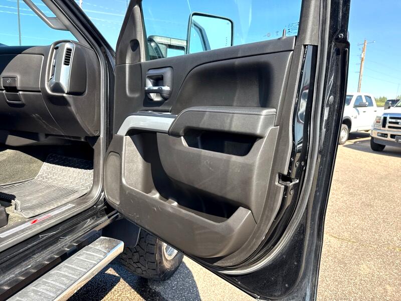 Chevrolet Silverado 3500HD LT Crew Cab 4WD 2016 Chevrolet Silverado 3500HD LT Crew Cab 4WD 2016