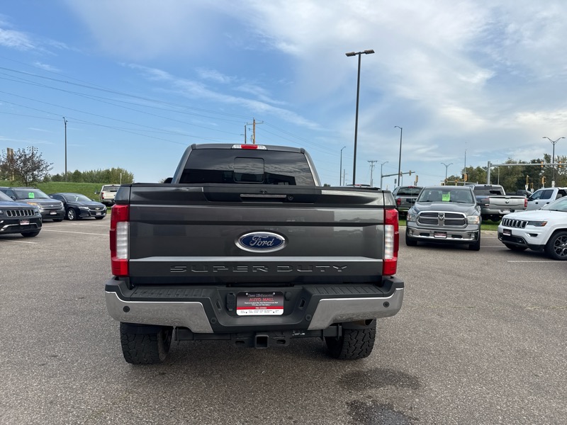 2019 Ford F-250 Lariat photo 3