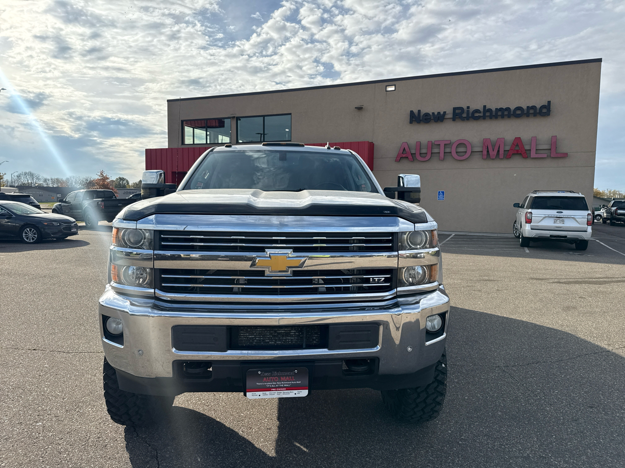 Chevrolet Silverado 3500HD LTZ Crew Cab 4WD 2015 Chevrolet Silverado 3500HD LTZ Crew Cab 4WD 2015