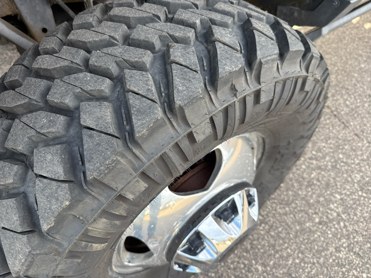 Chevrolet Silverado 3500HD LTZ Crew Cab 4WD 2015 Chevrolet Silverado 3500HD LTZ Crew Cab 4WD 2015