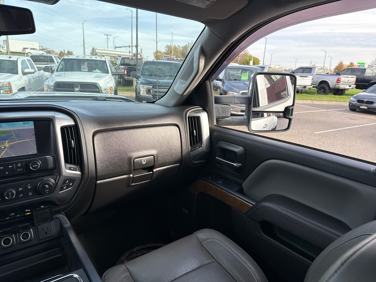 Chevrolet Silverado 3500HD LTZ Crew Cab 4WD 2015 Chevrolet Silverado 3500HD LTZ Crew Cab 4WD 2015