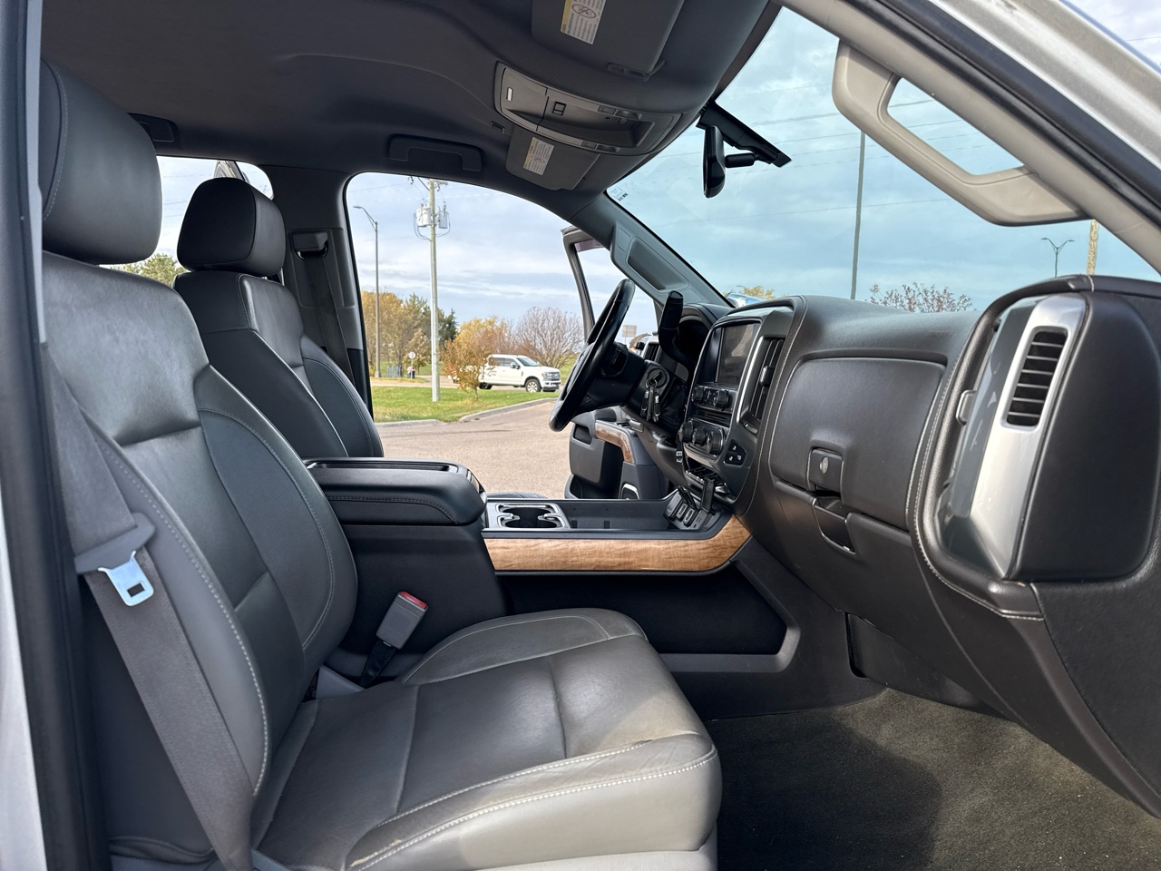 Chevrolet Silverado 3500HD LTZ Crew Cab 4WD 2015 Chevrolet Silverado 3500HD LTZ Crew Cab 4WD 2015