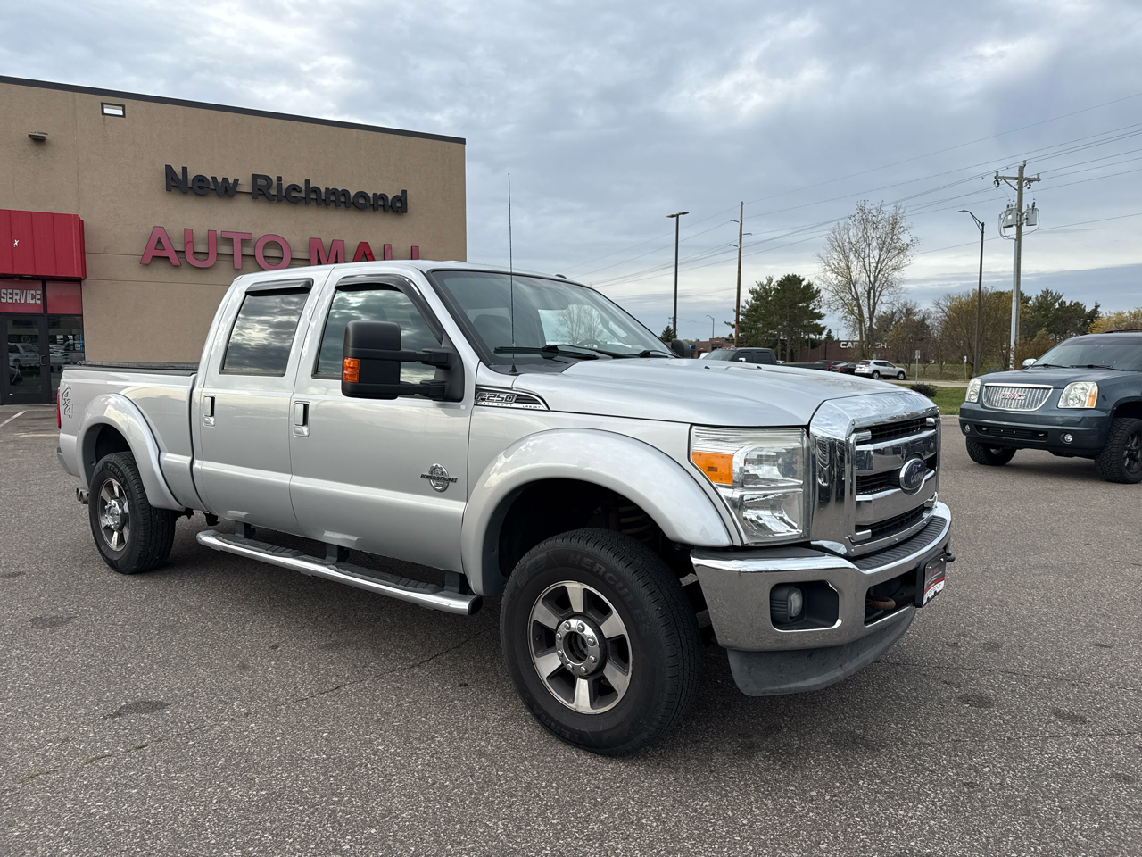 Ford F-250 SD Lariat Crew Cab 4WD 2013 Ford F-250 SD Lariat Crew Cab 4WD 2013