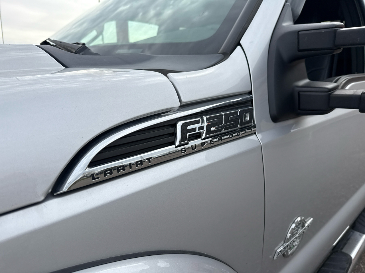 Ford F-250 SD Lariat Crew Cab 4WD 2013 Ford F-250 SD Lariat Crew Cab 4WD 2013