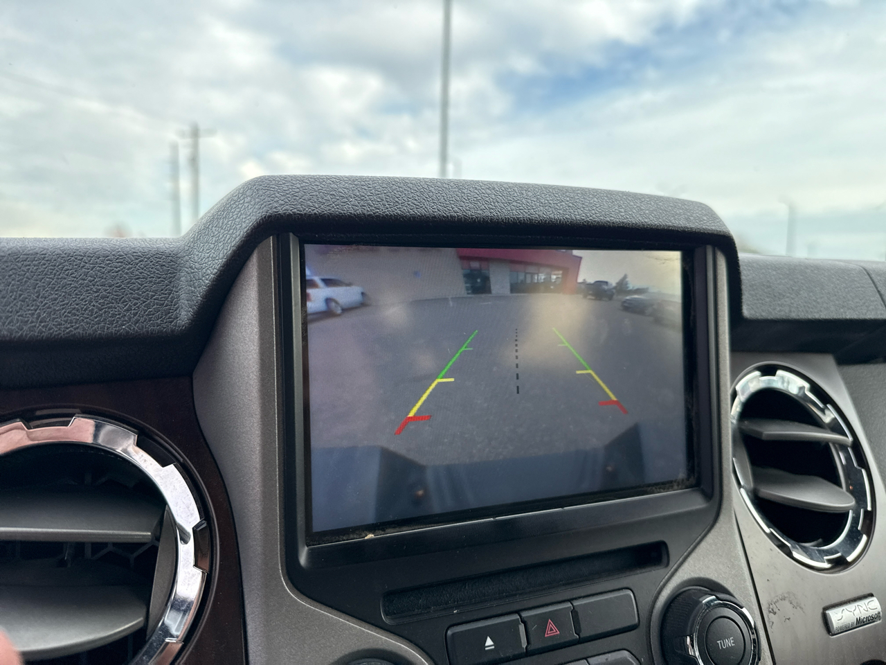 Ford F-250 SD Lariat Crew Cab 4WD 2013 Ford F-250 SD Lariat Crew Cab 4WD 2013