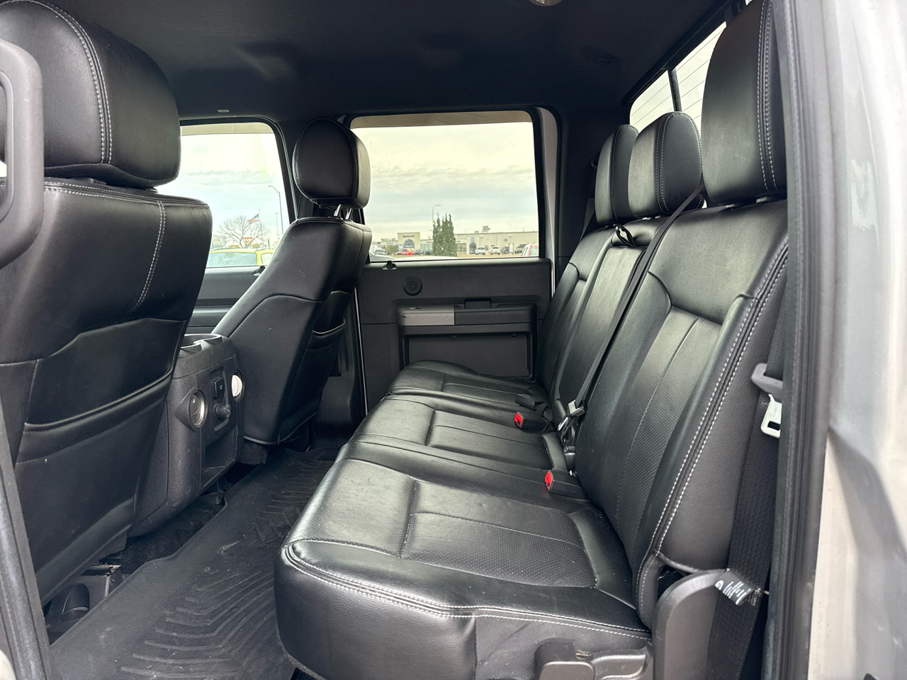 Ford F-250 SD Lariat Crew Cab 4WD 2013 Ford F-250 SD Lariat Crew Cab 4WD 2013