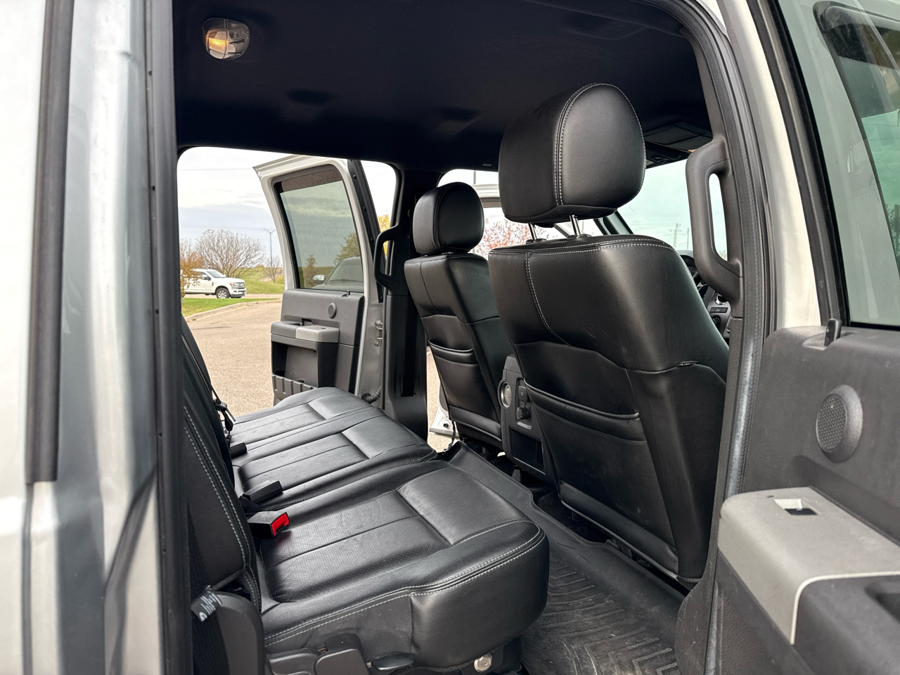 Ford F-250 SD Lariat Crew Cab 4WD 2013 Ford F-250 SD Lariat Crew Cab 4WD 2013