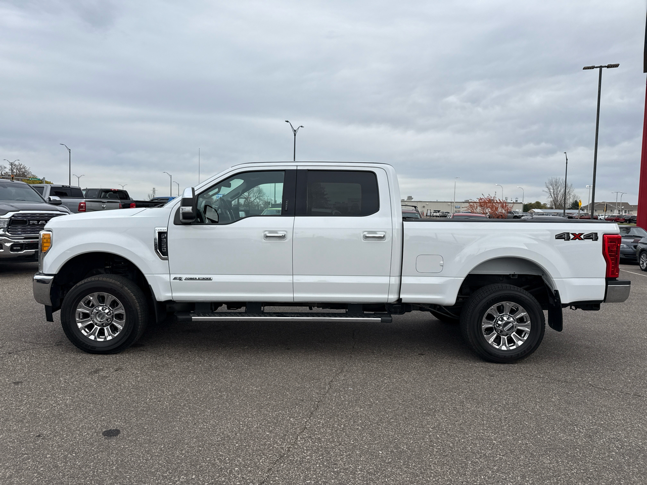 Ford F-350 SD Lariat Crew Cab 4WD 2017