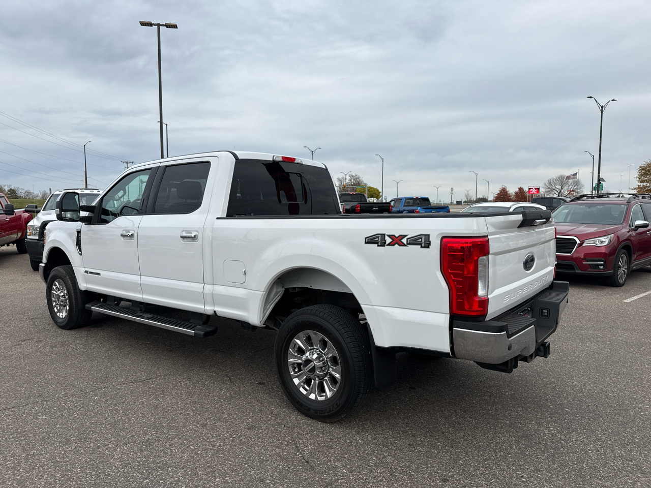 2017 Ford F-350 Lariat photo 2