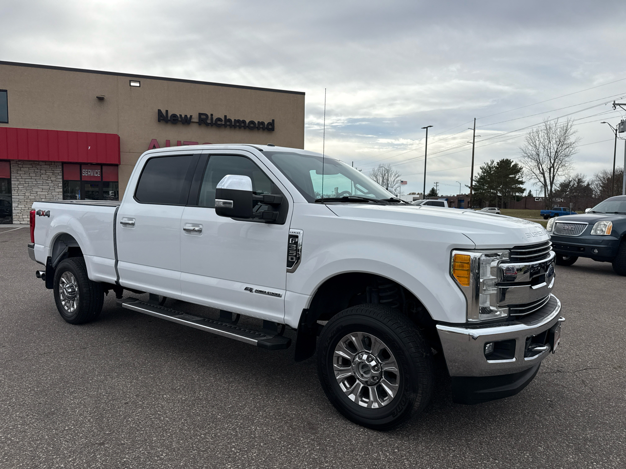 Ford F-350 SD Lariat Crew Cab 4WD 2017