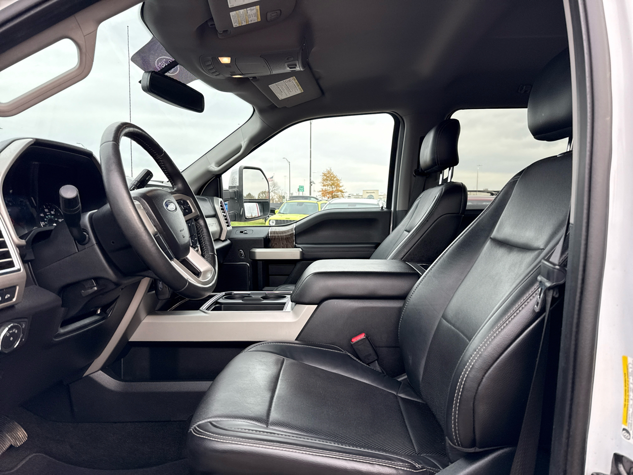 Ford F-350 SD Lariat Crew Cab 4WD 2017