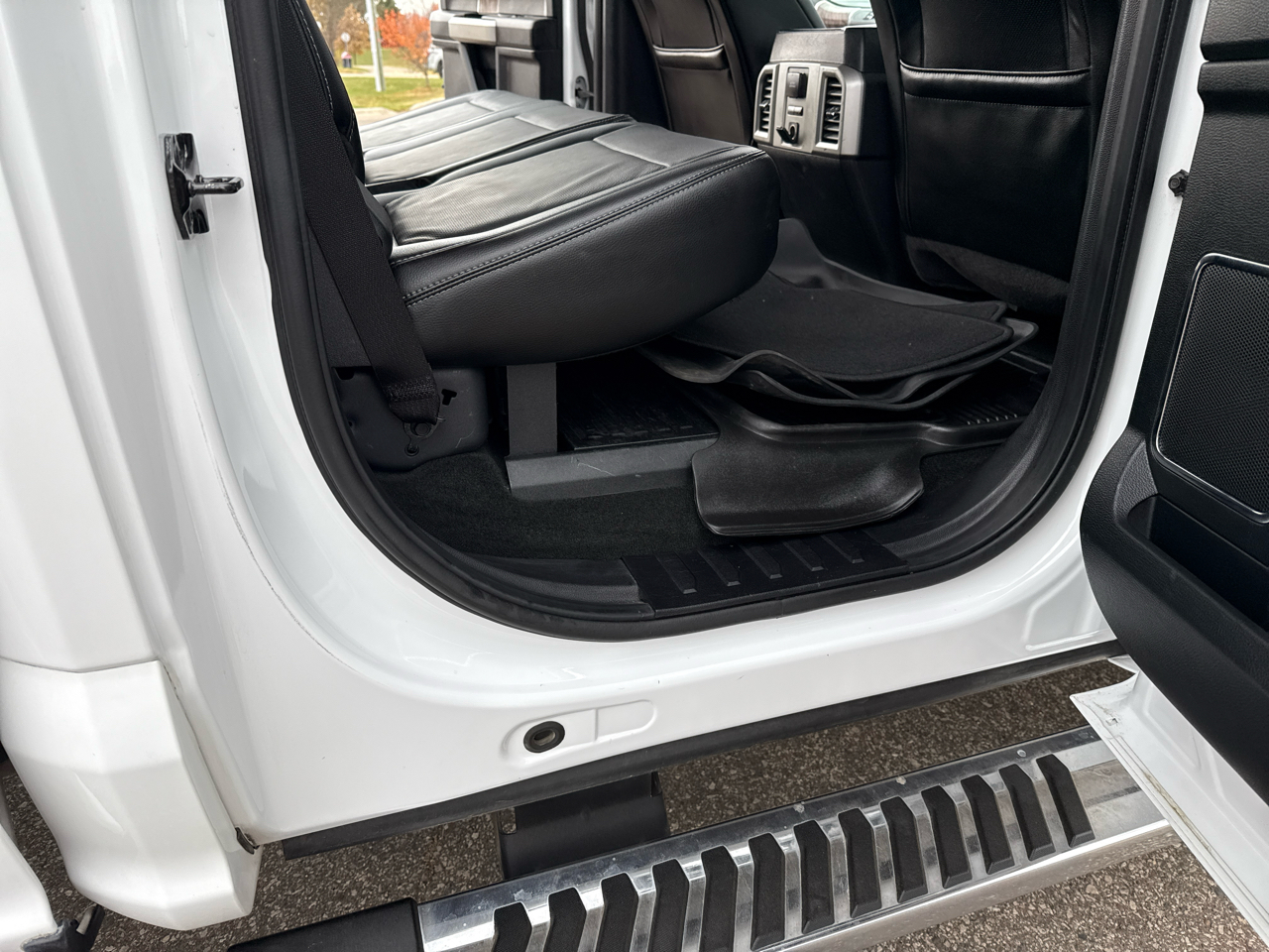 Ford F-350 SD Lariat Crew Cab 4WD 2017