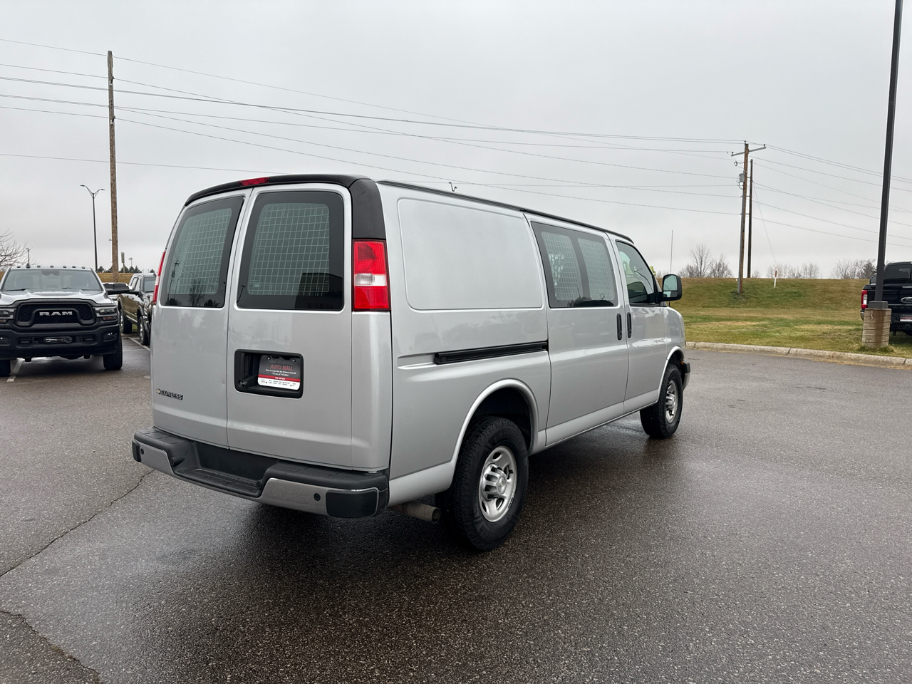 2021 Chevrolet Express 3500 Cargo photo 4