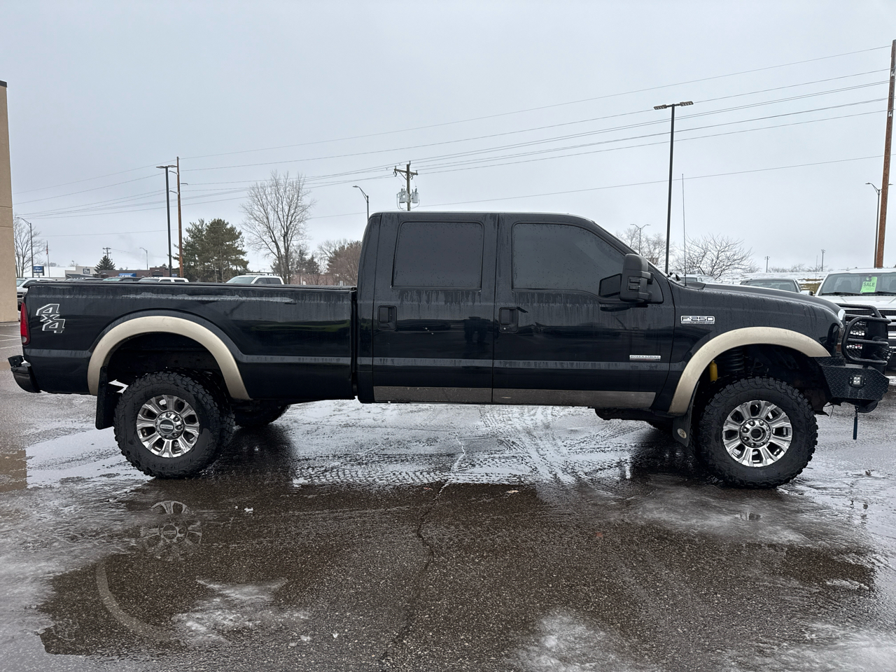 Ford F-250 SD Lariat Crew Cab 4WD 2005