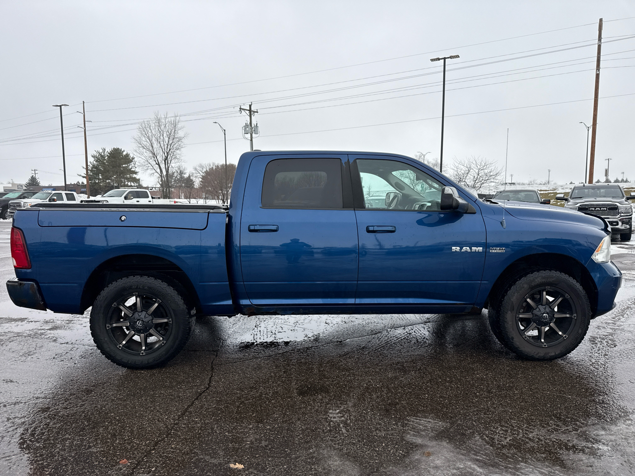 RAM 1500 Laramie Crew Cab 4WD 2010