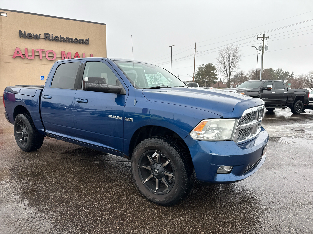 RAM 1500 Laramie Crew Cab 4WD 2010