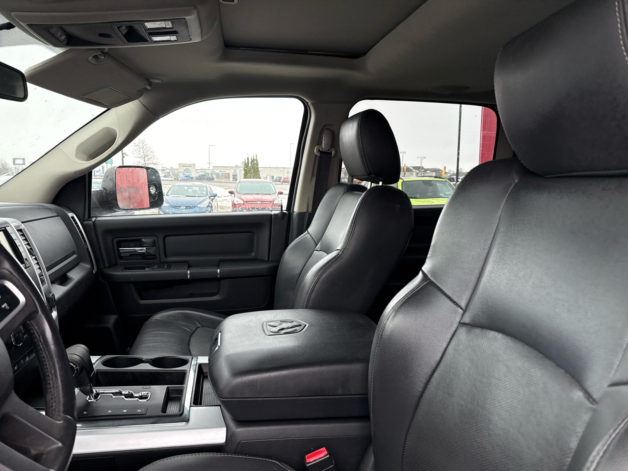 RAM 1500 Laramie Crew Cab 4WD 2010