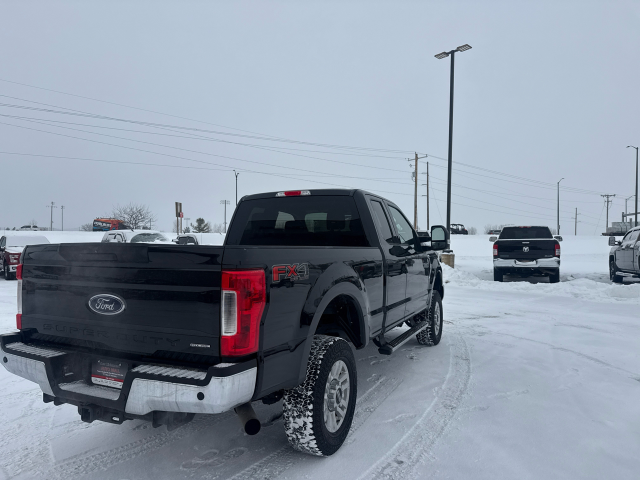 Ford F-250 SD XLT SuperCab Short Bed 4WD 2017