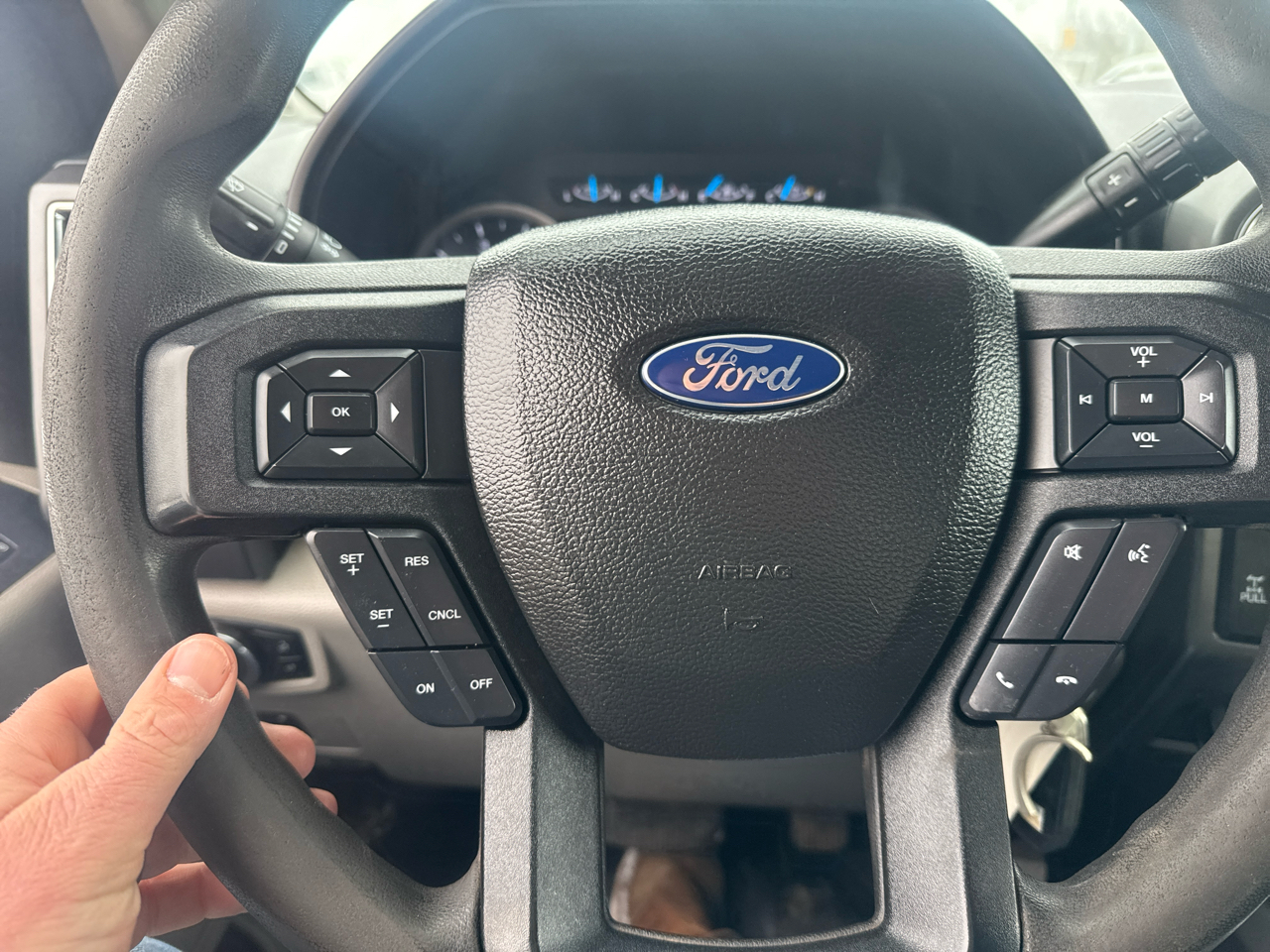 Ford F-250 SD XLT SuperCab Short Bed 4WD 2017