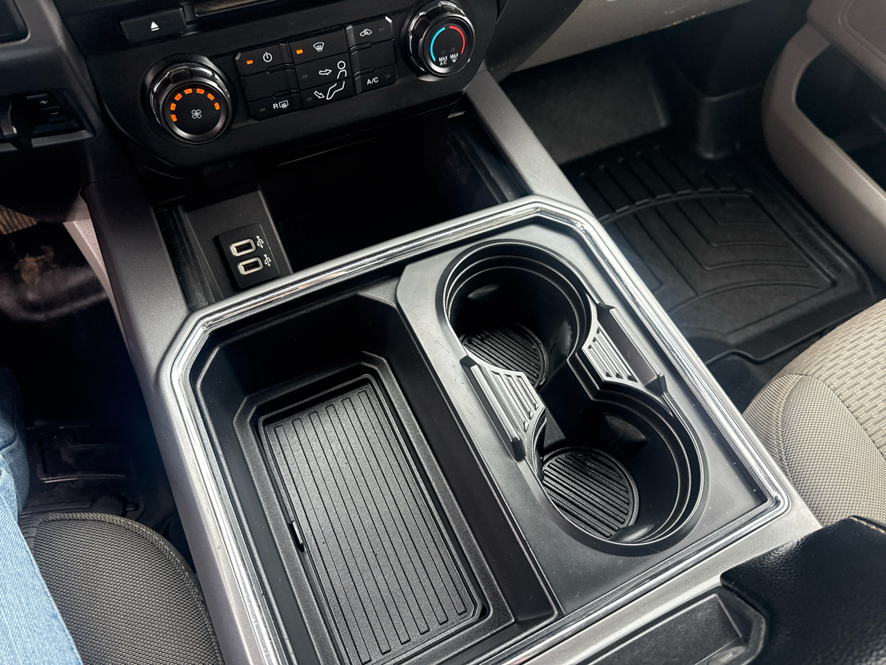 Ford F-250 SD XLT SuperCab Short Bed 4WD 2017