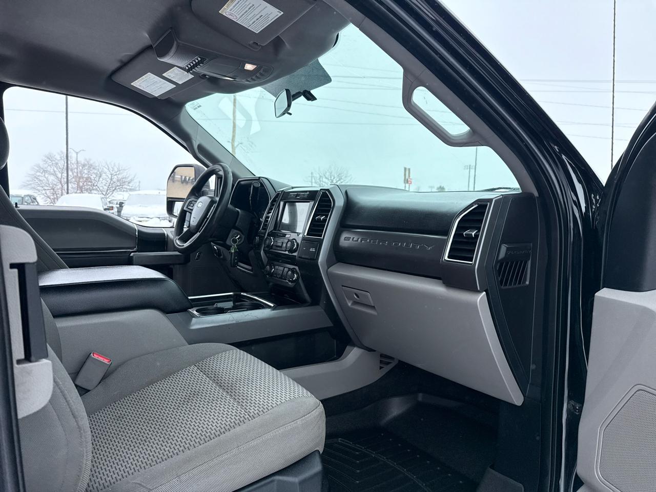 Ford F-250 SD XLT SuperCab Short Bed 4WD 2017