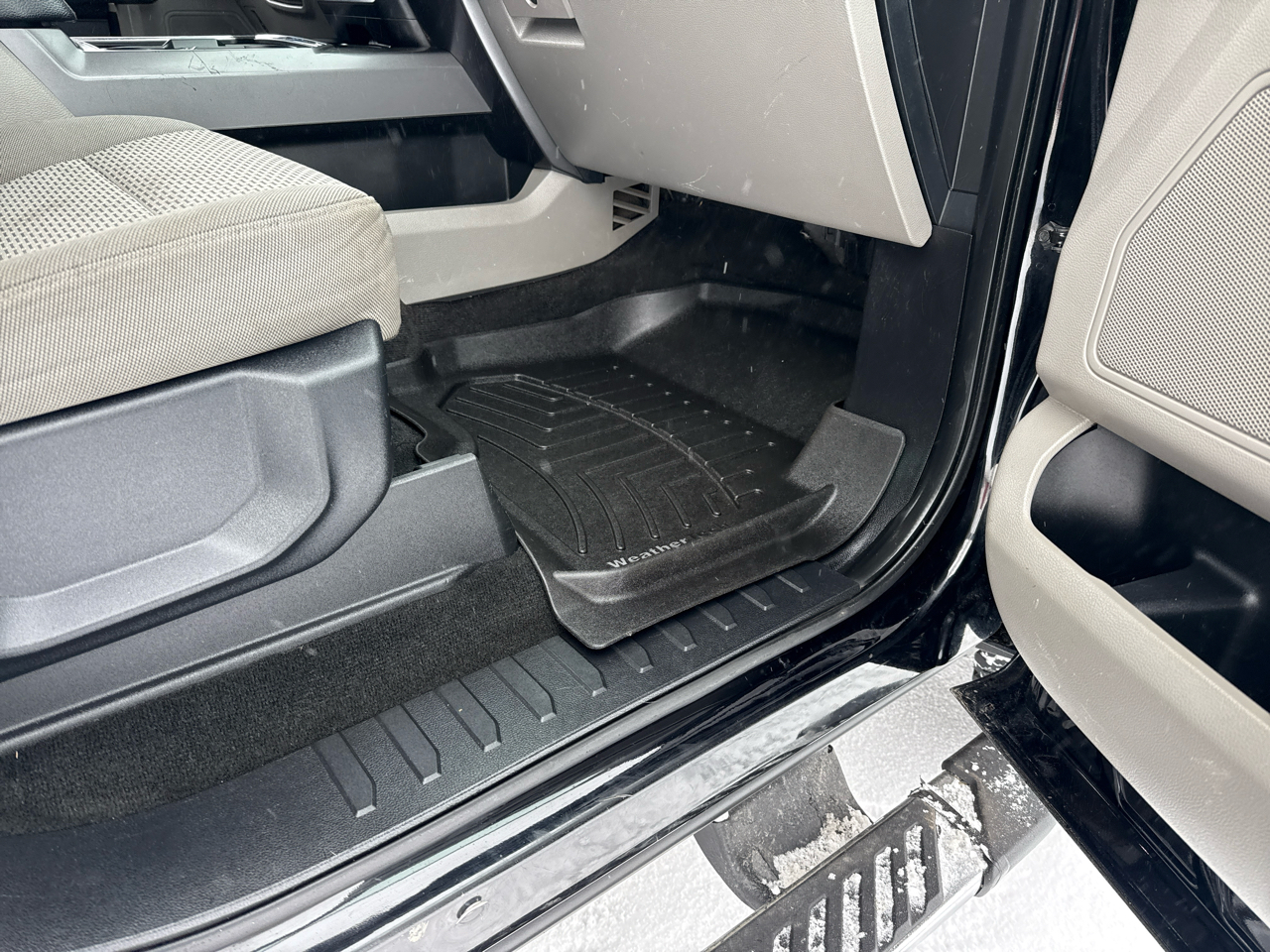 Ford F-250 SD XLT SuperCab Short Bed 4WD 2017