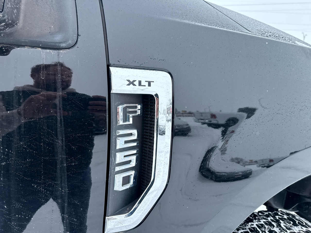 Ford F-250 SD XLT SuperCab Short Bed 4WD 2017