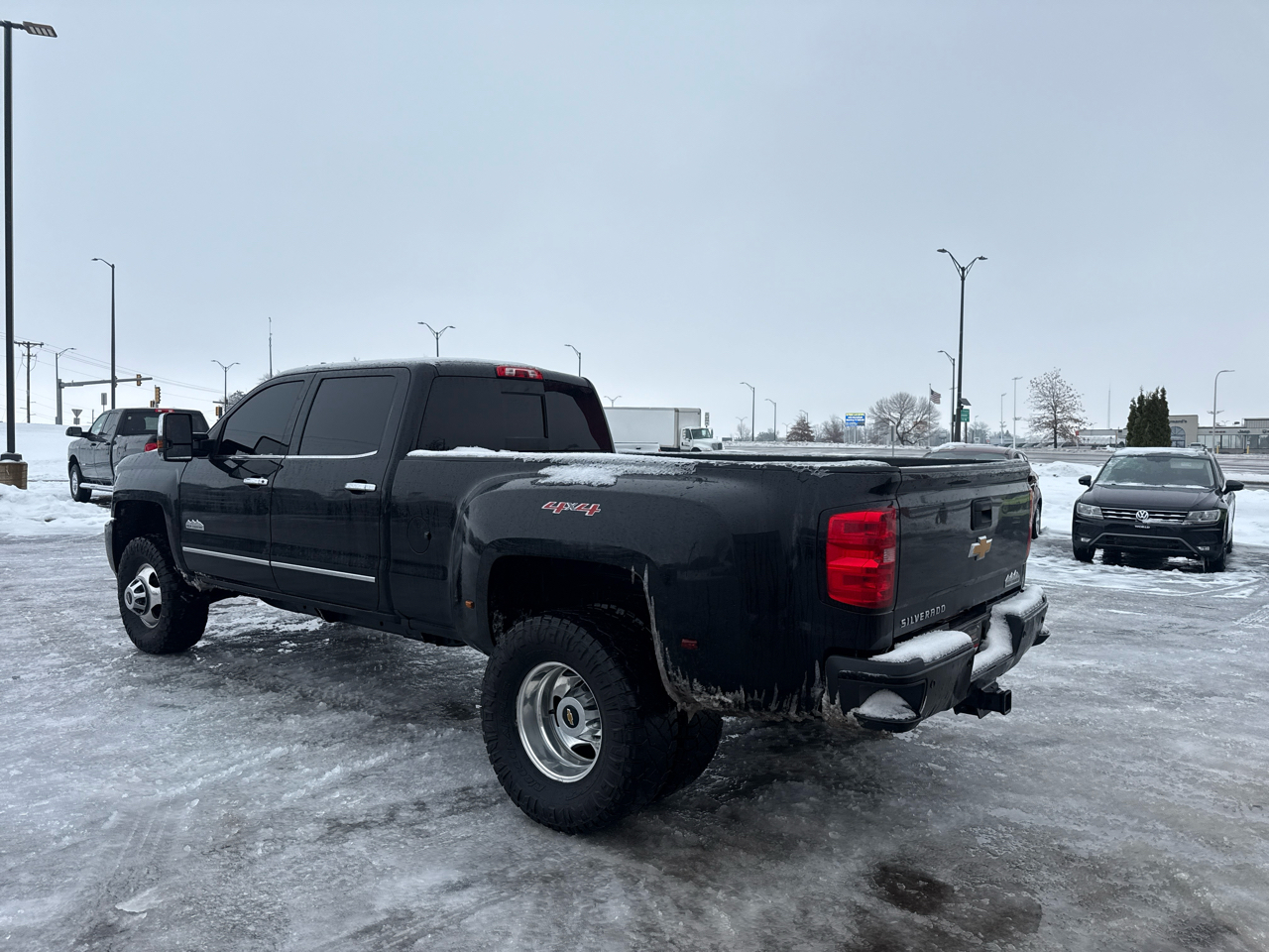 Chevrolet Silverado 3500HD LTZ Crew Cab 4WD 2016