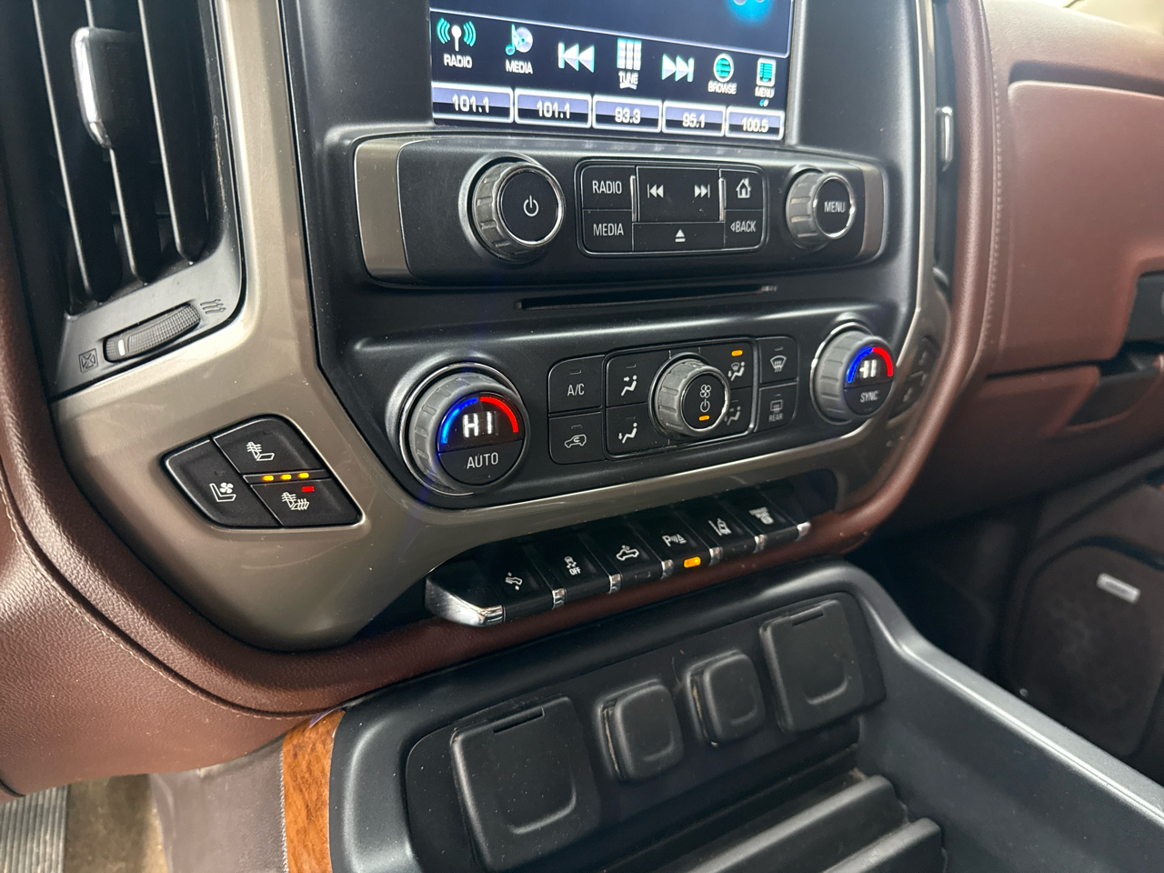 Chevrolet Silverado 3500HD LTZ Crew Cab 4WD 2016