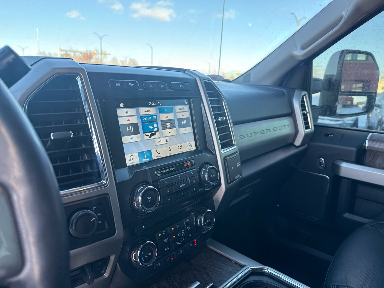 Ford F-250 SD Lariat Crew Cab 4WD 2018