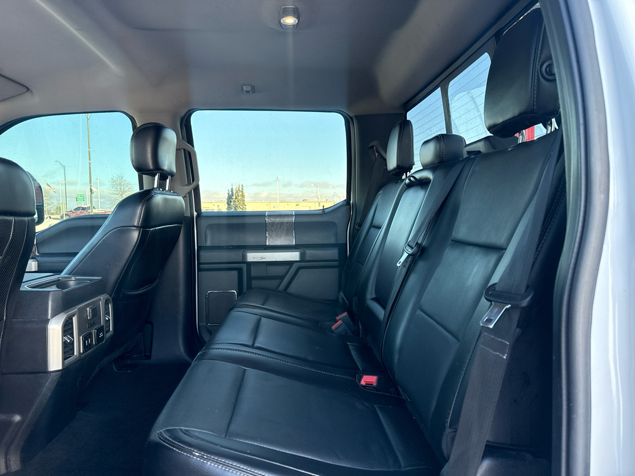 Ford F-250 SD Lariat Crew Cab 4WD 2018