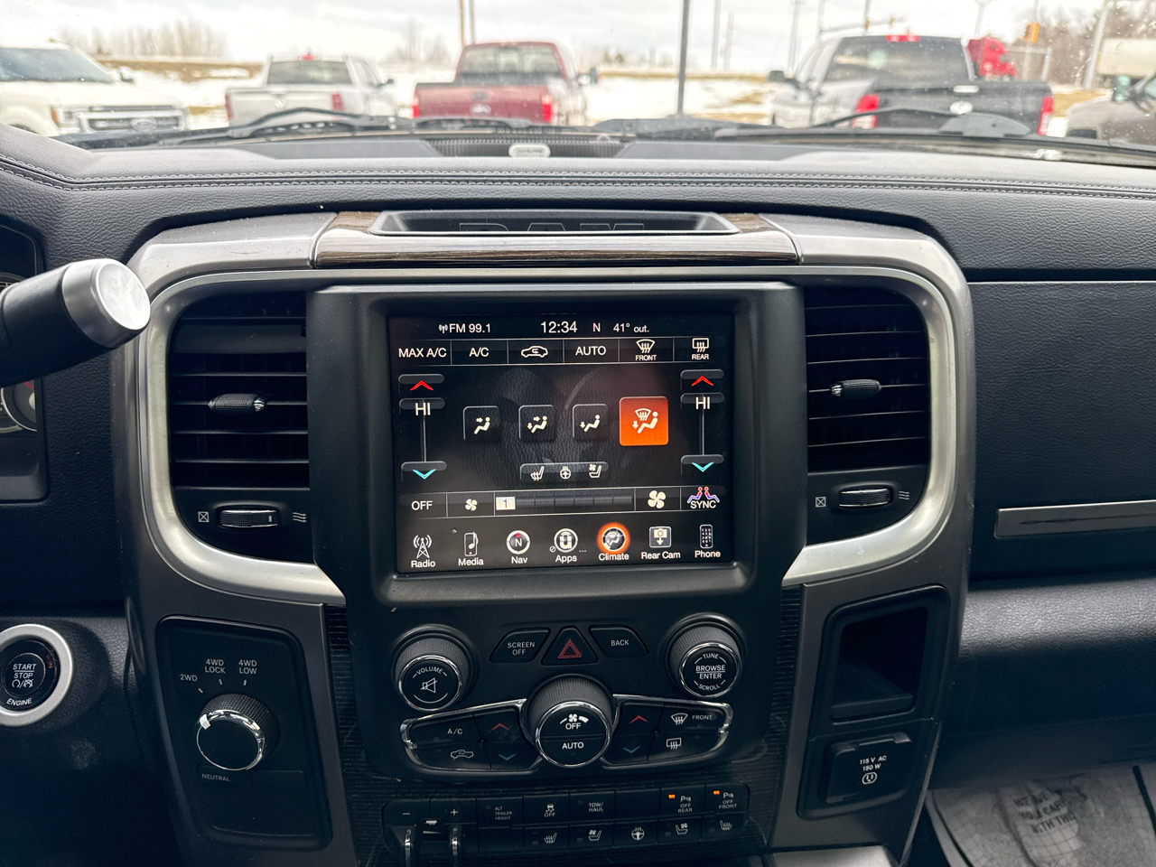 RAM 2500 Longhorn Mega Cab SWB 4WD 2016